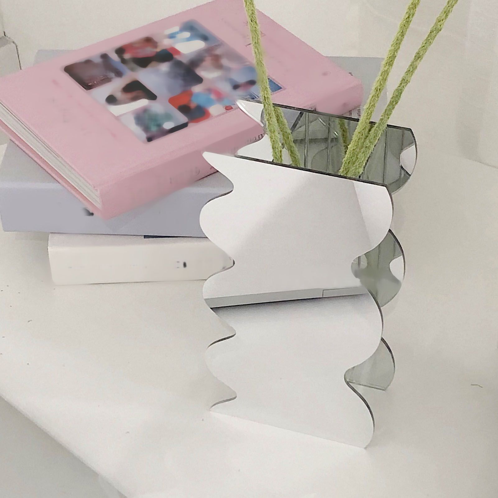 Flower Vase Modern Acrylic Decorative Unique Wavy Shape Vase for Bedroom view 7