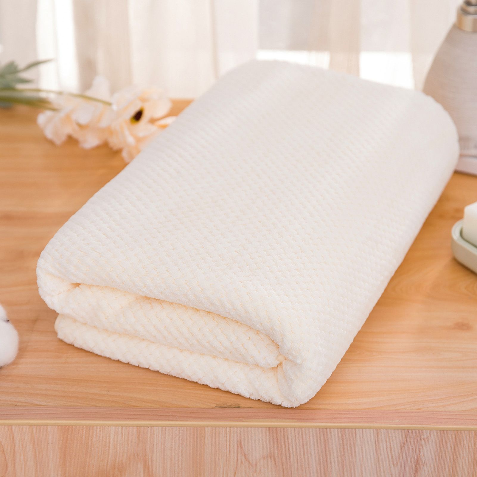 Coral Velvet Bath Towel Water Absorption Bathing Body Towel Pure Color for view 3