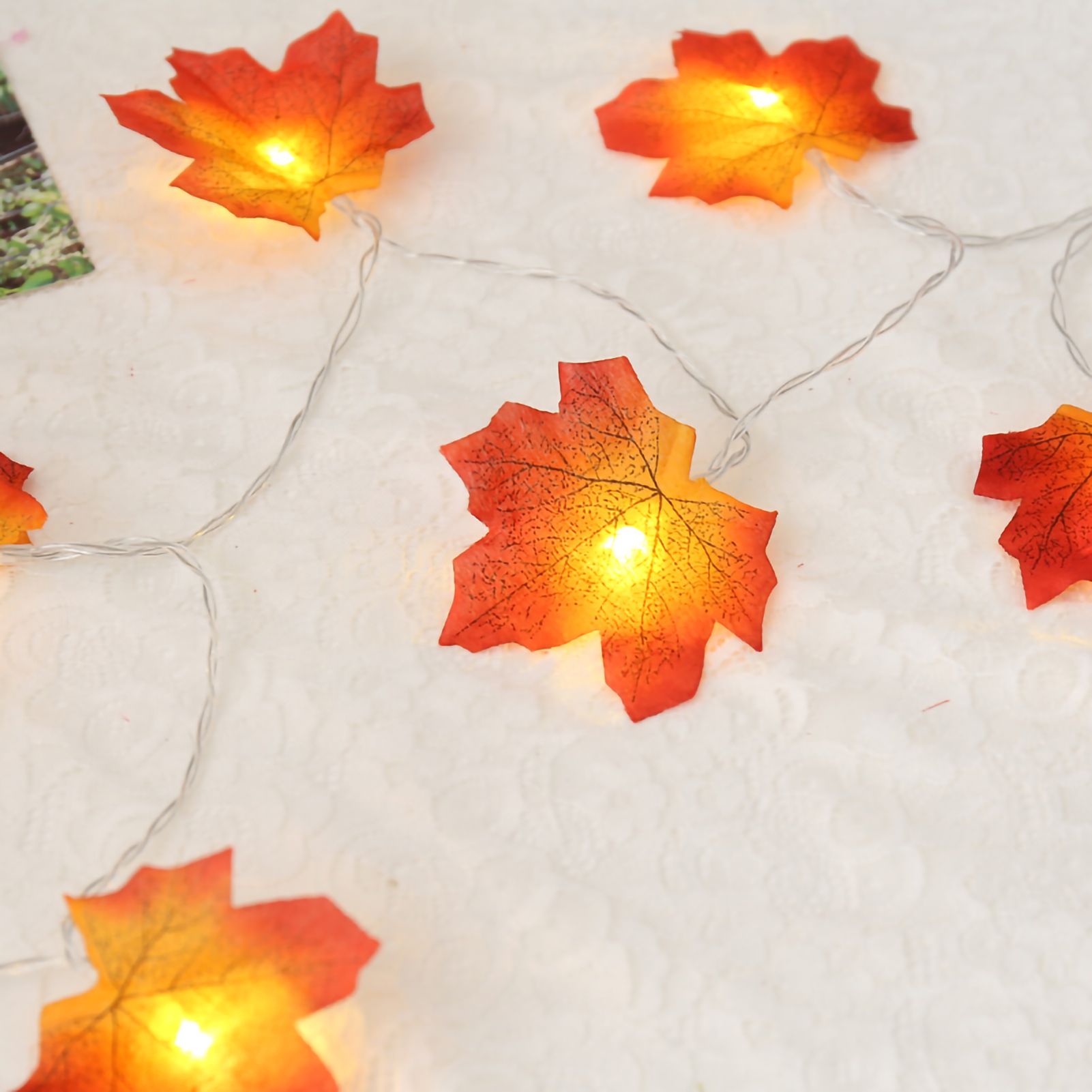 Maple Leaves String Lights 4m/13.12ft 40LEDs Twinkle Hanging Lighting view 5