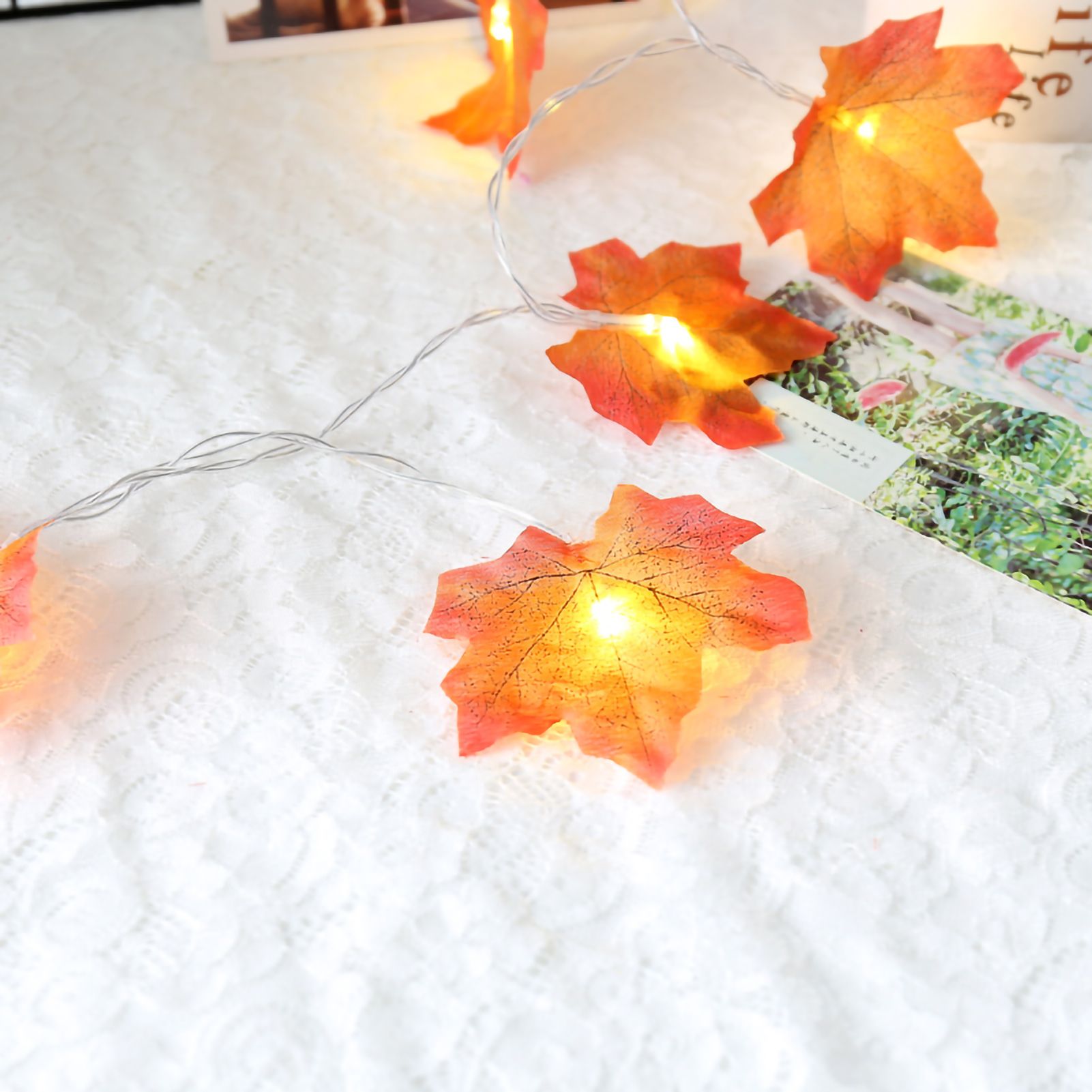 Maple Leaves String Lights 4m/13.12ft 40LEDs Twinkle Hanging Lighting view 7
