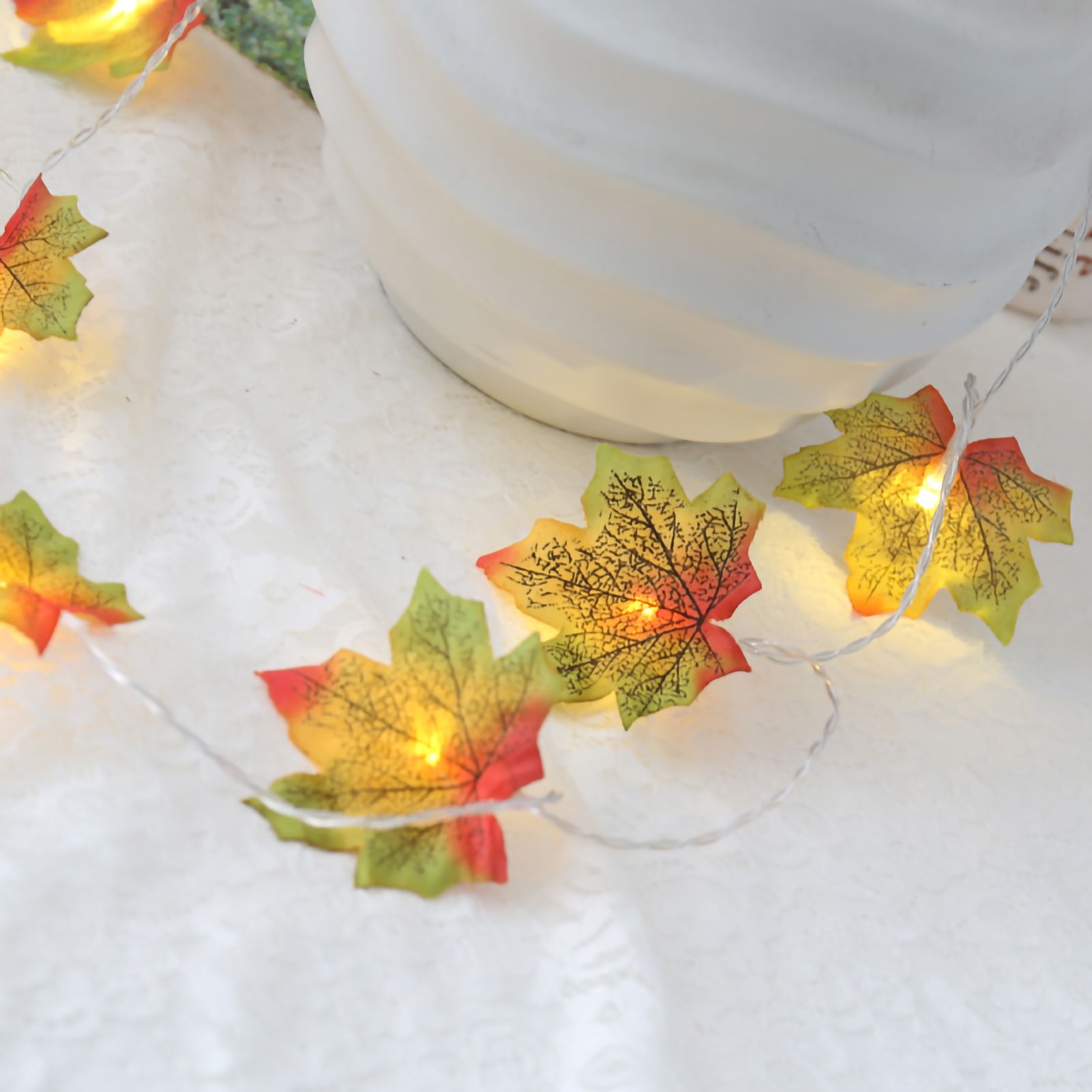 Maple Leaves String Lights 4m/13.12ft 40LEDs Twinkle Hanging Lighting view 9