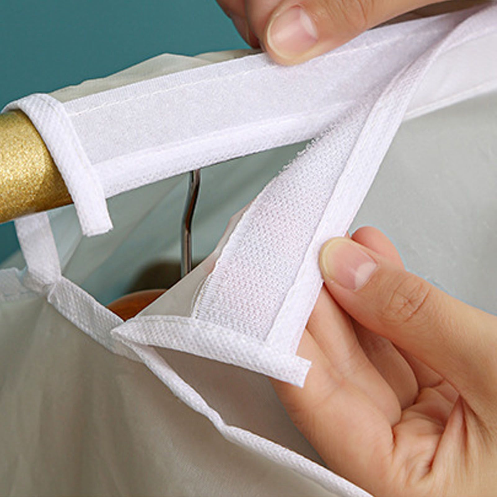 Large Garment Cover Transparent Easy To Install Hanging Clothes Storage Bag view 7