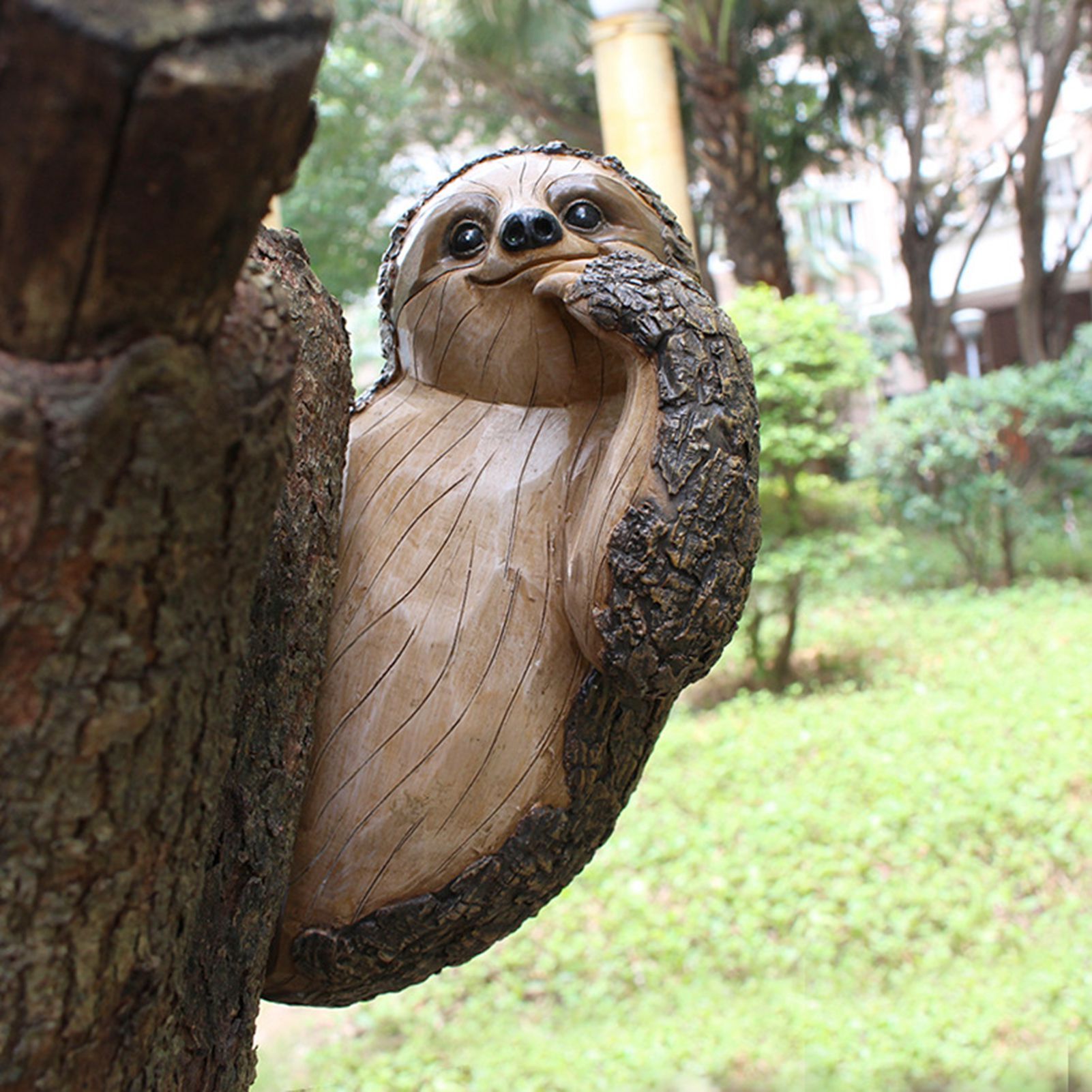 Garden Peeker Sloth Sculptures Lovely Innovative Simulation Resin Waterproof view 11