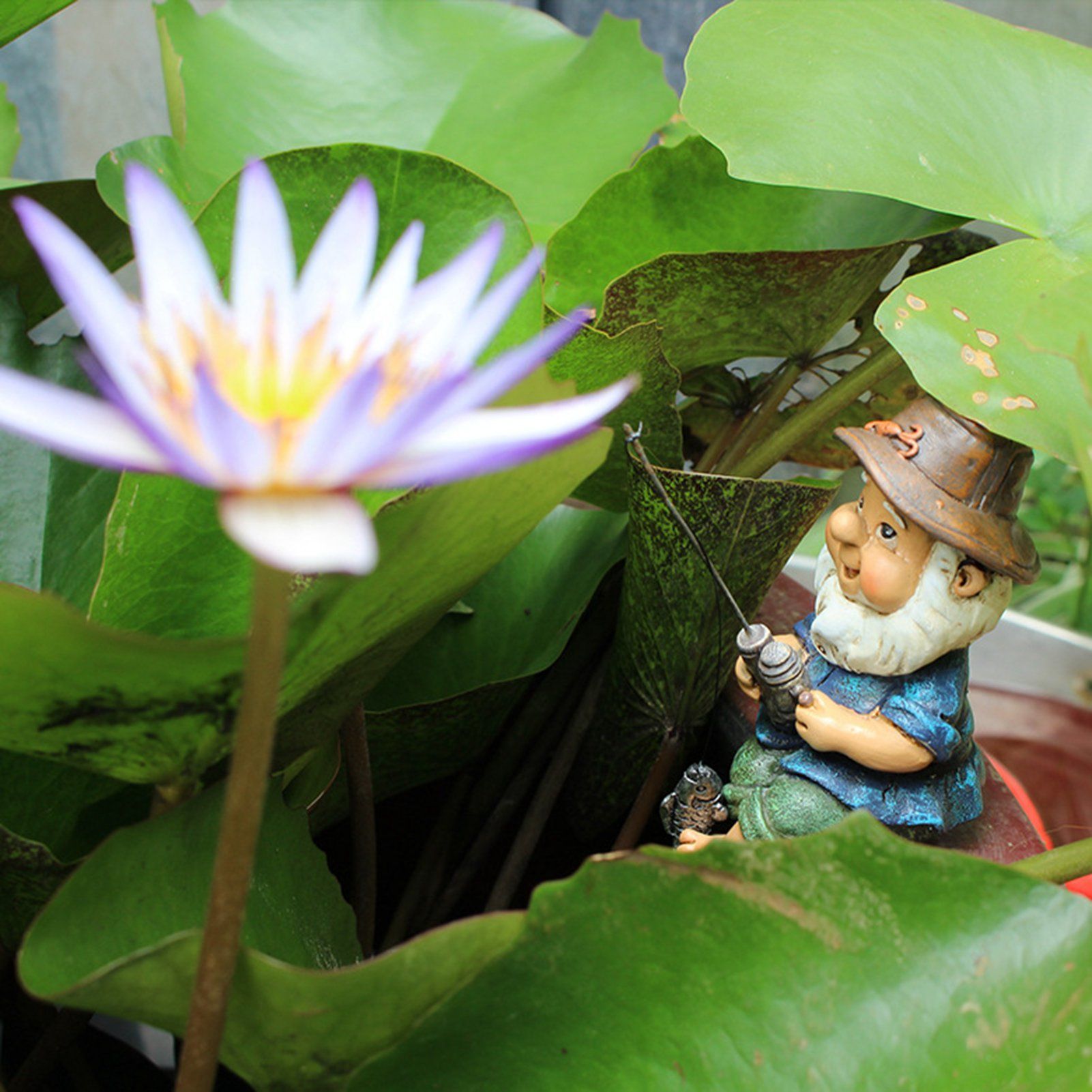 Fishing Man Figurine Bright Colors Lifelike Details Durable Resin Widely Used view 11
