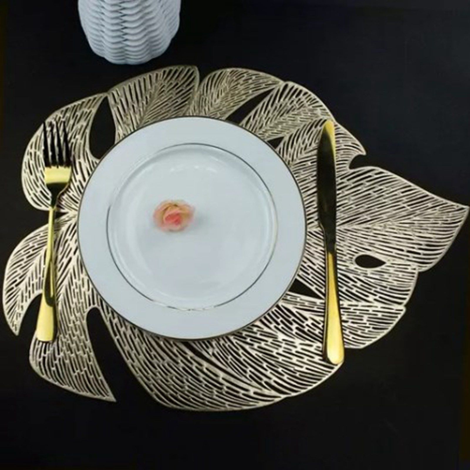 6Pcs Insulation Placemat Hollow Out Simulation Leaf Shape Heat Resistant PVC view 12