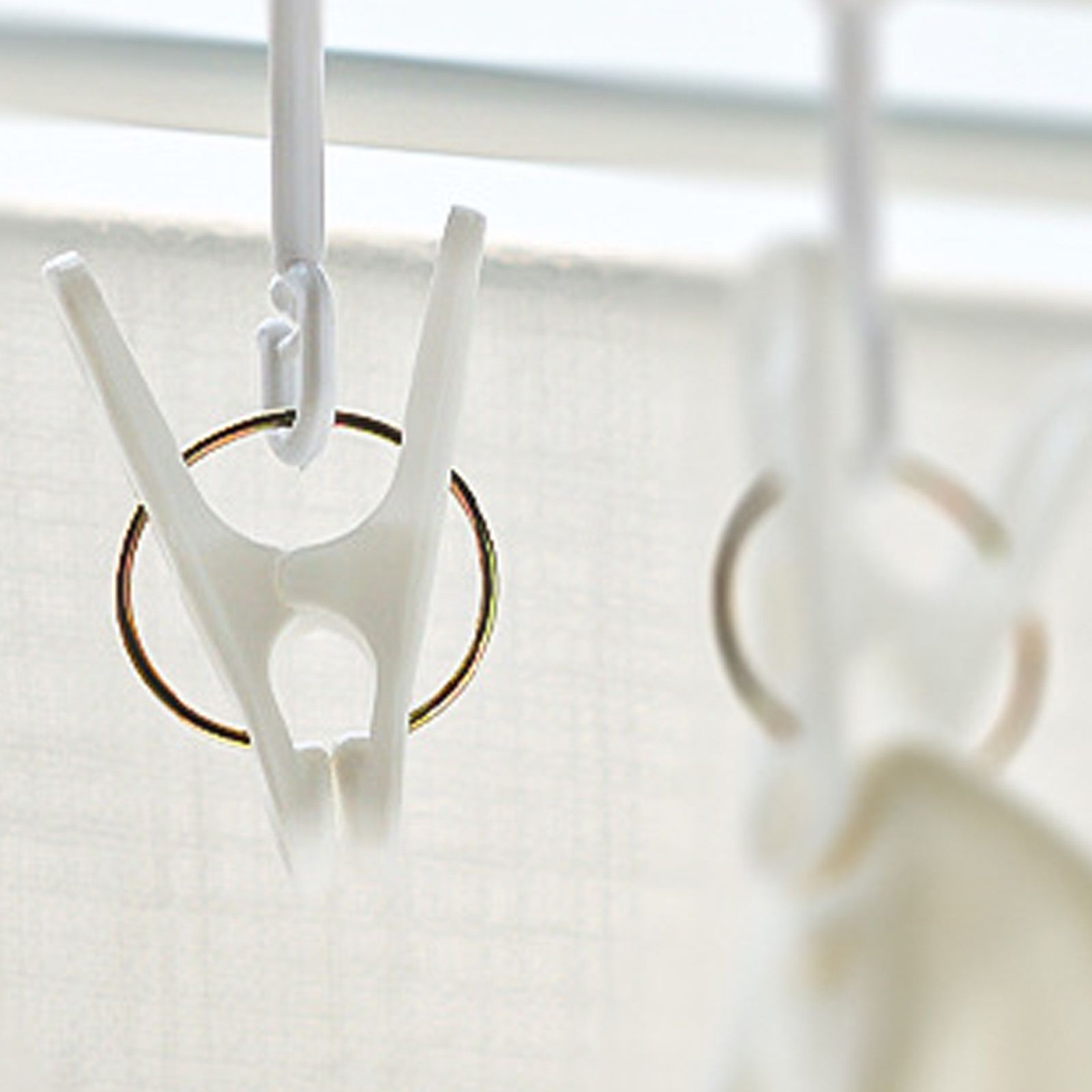 Wall Mounted Clothes Drying Rack Folding Telescopic Punch Free Plastic Laundry view 8