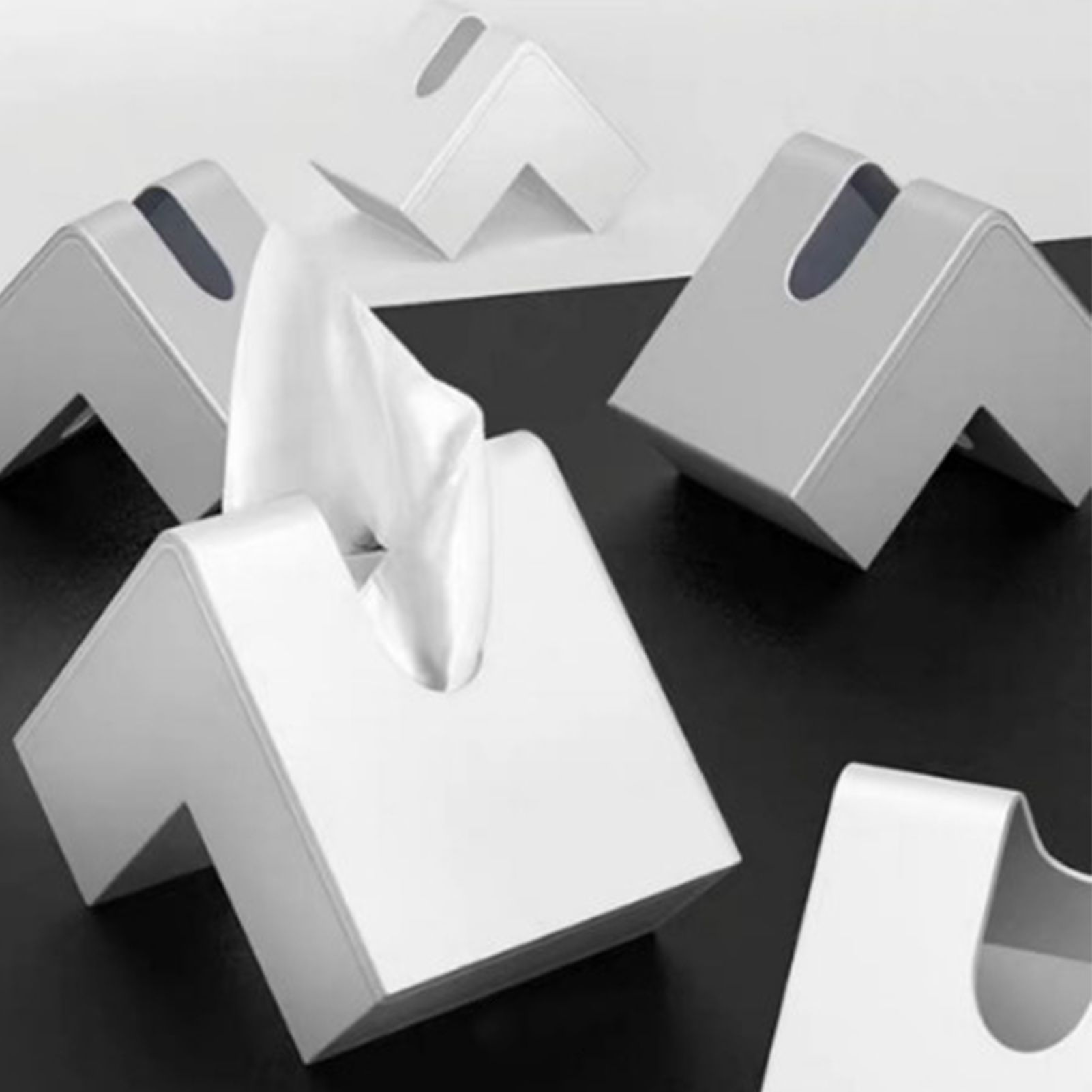 Nordic Style Plastic Tissue Box Holder Personality Simplicity Tissue Storage view 3