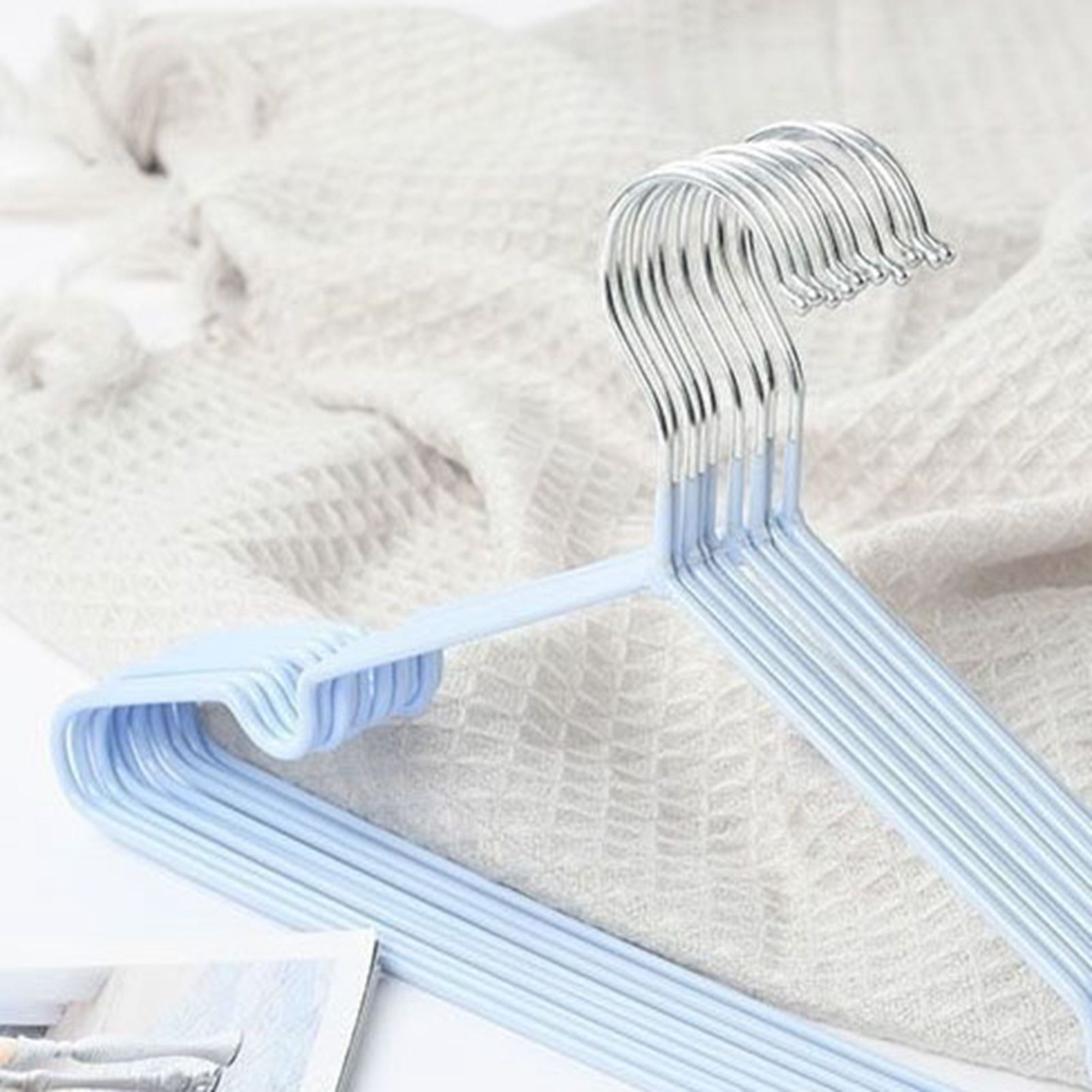 Clothes Hangers Prevent Slip Space Saving Heavy Duty Dry Wet Thick Clothes view 11