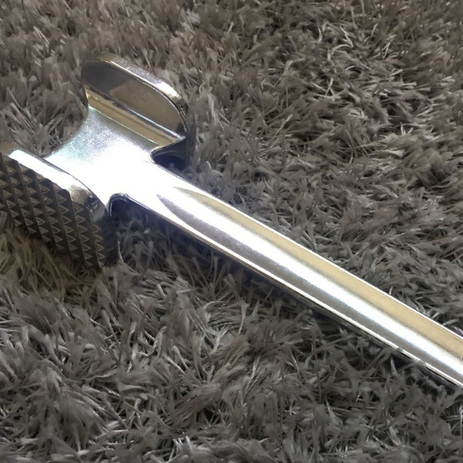 Meat Tenderizer Aluminium Alloy Round Silver Ergonomic Meat Mallet for Kitchen view 7