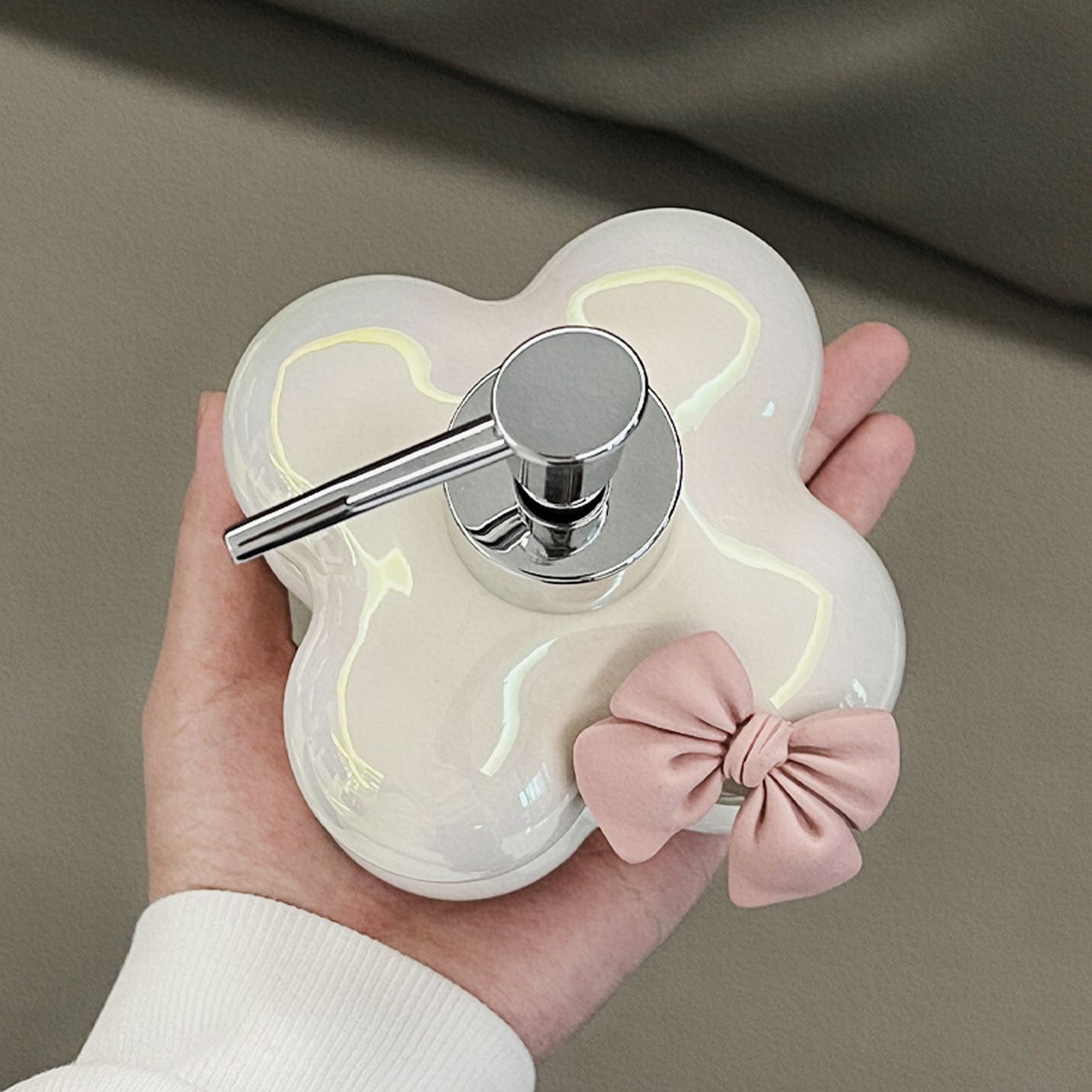 Cloud Press Pump Bottle Ceramic Reusable Decoration Refillable Cloud Shape view 10