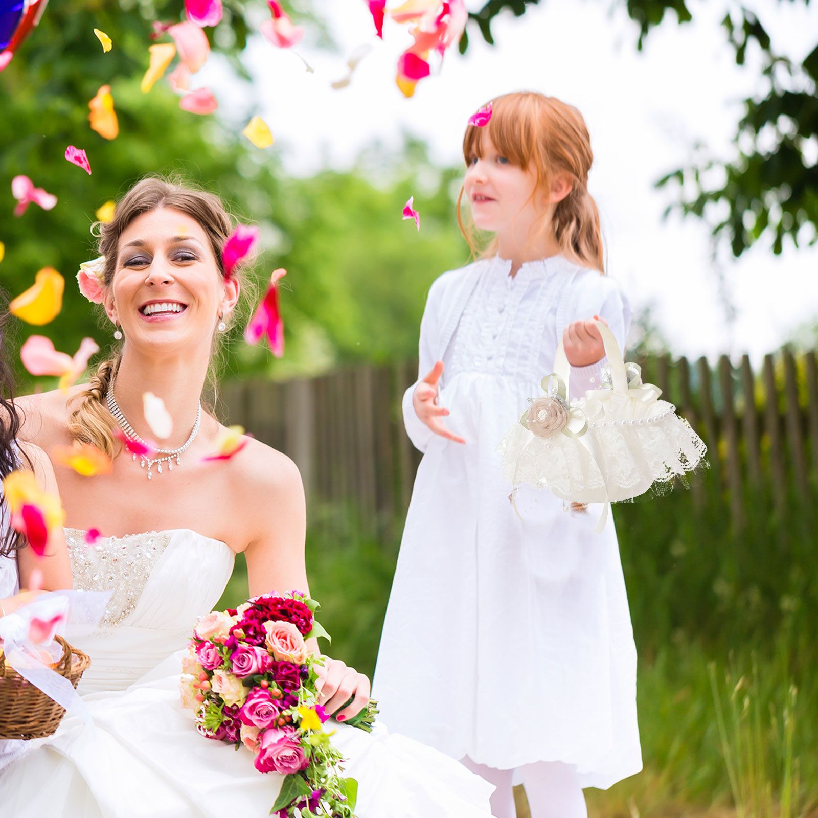 Wedding Basket Lace Simulation Flowers Handheld Flower Basket Decorative view 3