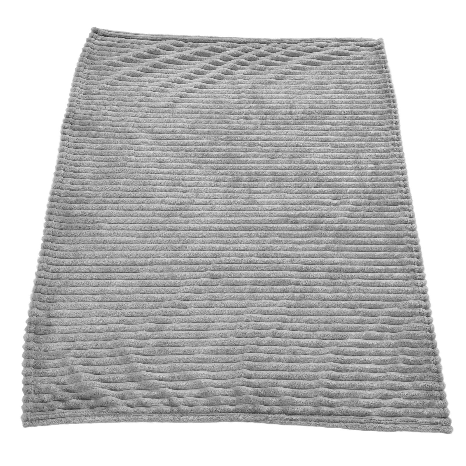 Flannel Throw Blanket Plush Fluffy Light Breathable Fine Workmanship Stylish view 6