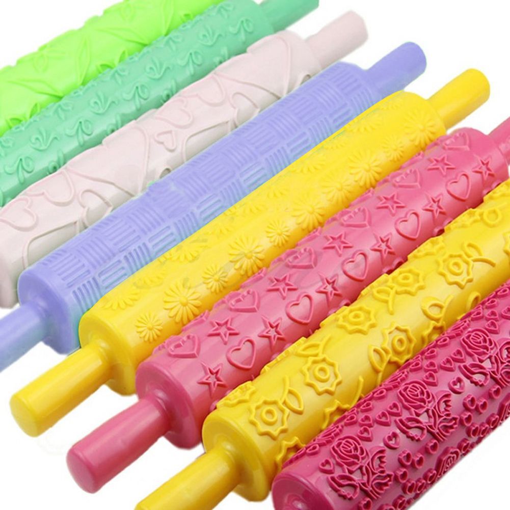 Plastic Non Stick Fondant Rolling Pin Tool Portable Embossed Rolling Pin view 5