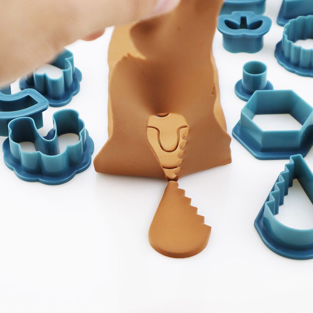 142 Pcs Polymer Clay Cutters Set Clay Earring Cutters with Earrings view 6