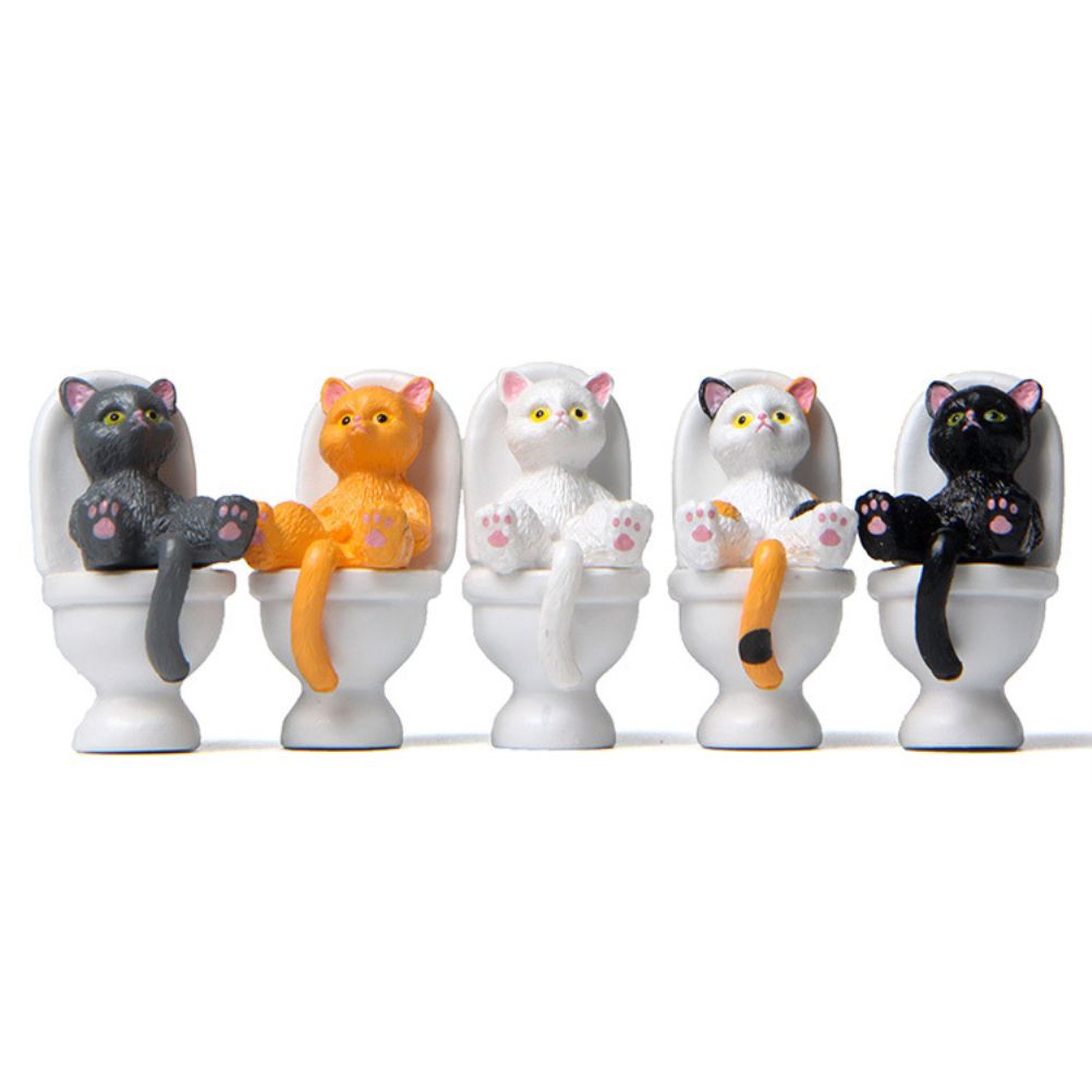 5Pcs Cat Sitting on Toilet Statues Mini Toilet Cat Figurines Desktop Ornaments