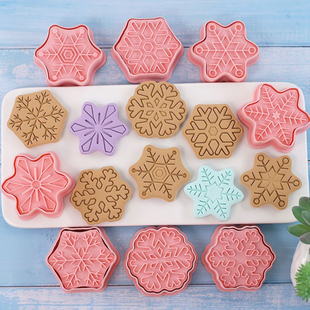 8Pcs/10Pcs 3D Biscuit Cutters Christmas Biscuit Mould Baking Mould Hand Press view 5