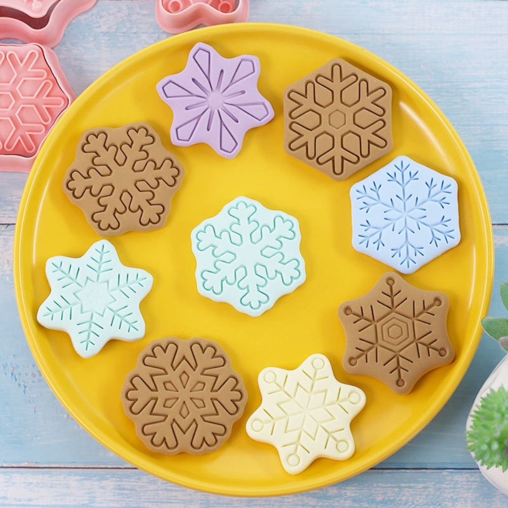 8Pcs/10Pcs 3D Biscuit Cutters Christmas Biscuit Mould Baking Mould Hand Press view 7
