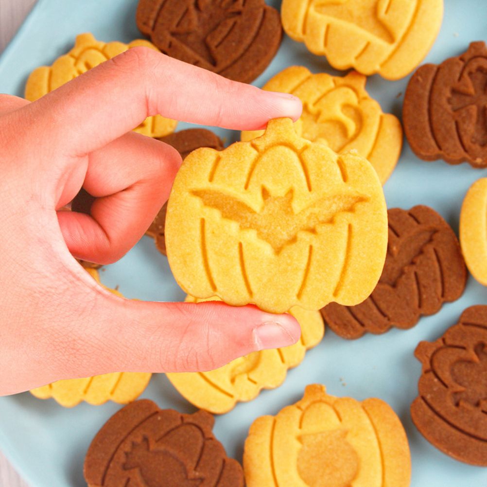 9Pcs 3D Cutters Halloween Pumpkin Biscuit Mould Fondant Baking Tool Baking view 9