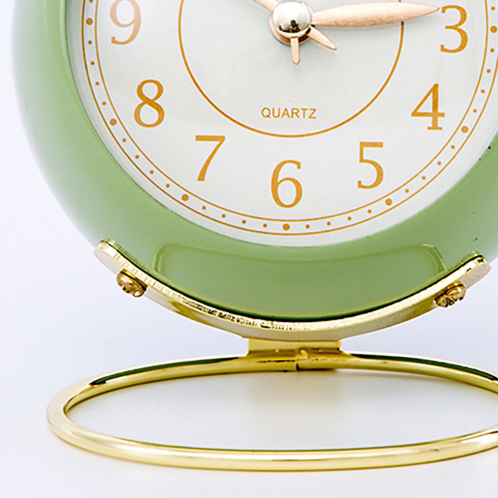 European Style Metal Clock Ingenious Mute Round Children Electronic Quartz view 3