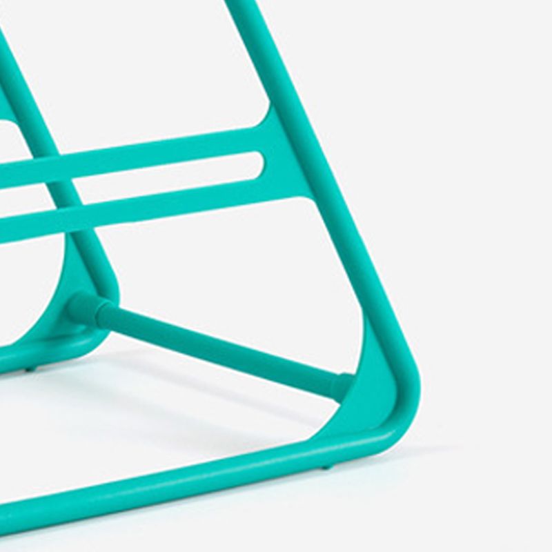 Hanger Storage Rack PP Triangular Rounded Design Shelf Multifunctional view 2