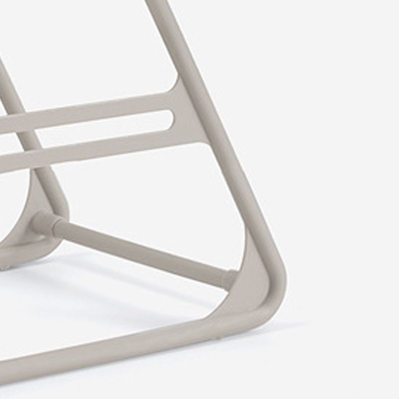 Hanger Storage Rack PP Triangular Rounded Design Shelf Multifunctional view 2