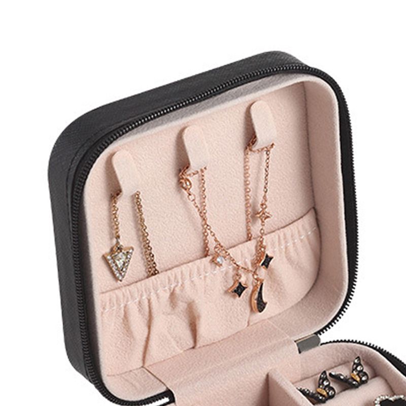 Travel Jewelry Case Exquisite Large Capacity Scratch Resistant Portable view 3