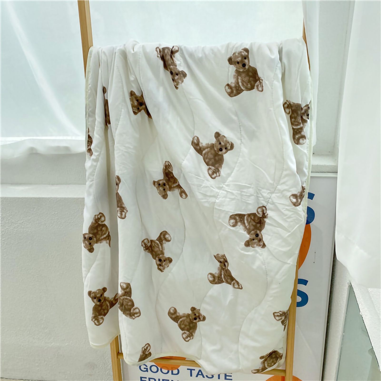 Air Conditioning Blanket Quilt Lightweight Bear Pattern Summer Blanket for view 4