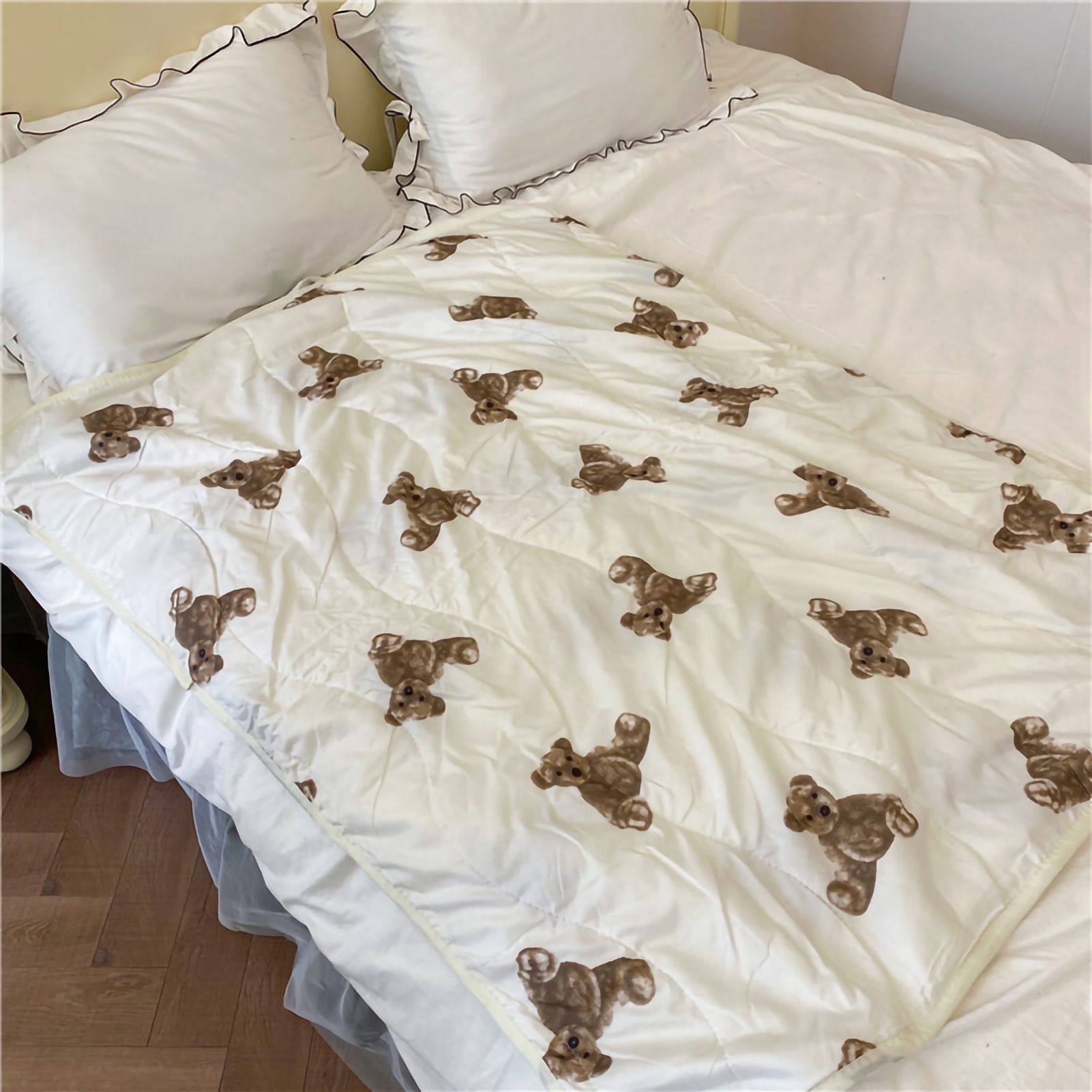 Air Conditioning Blanket Quilt Lightweight Bear Pattern Summer Blanket for view 5