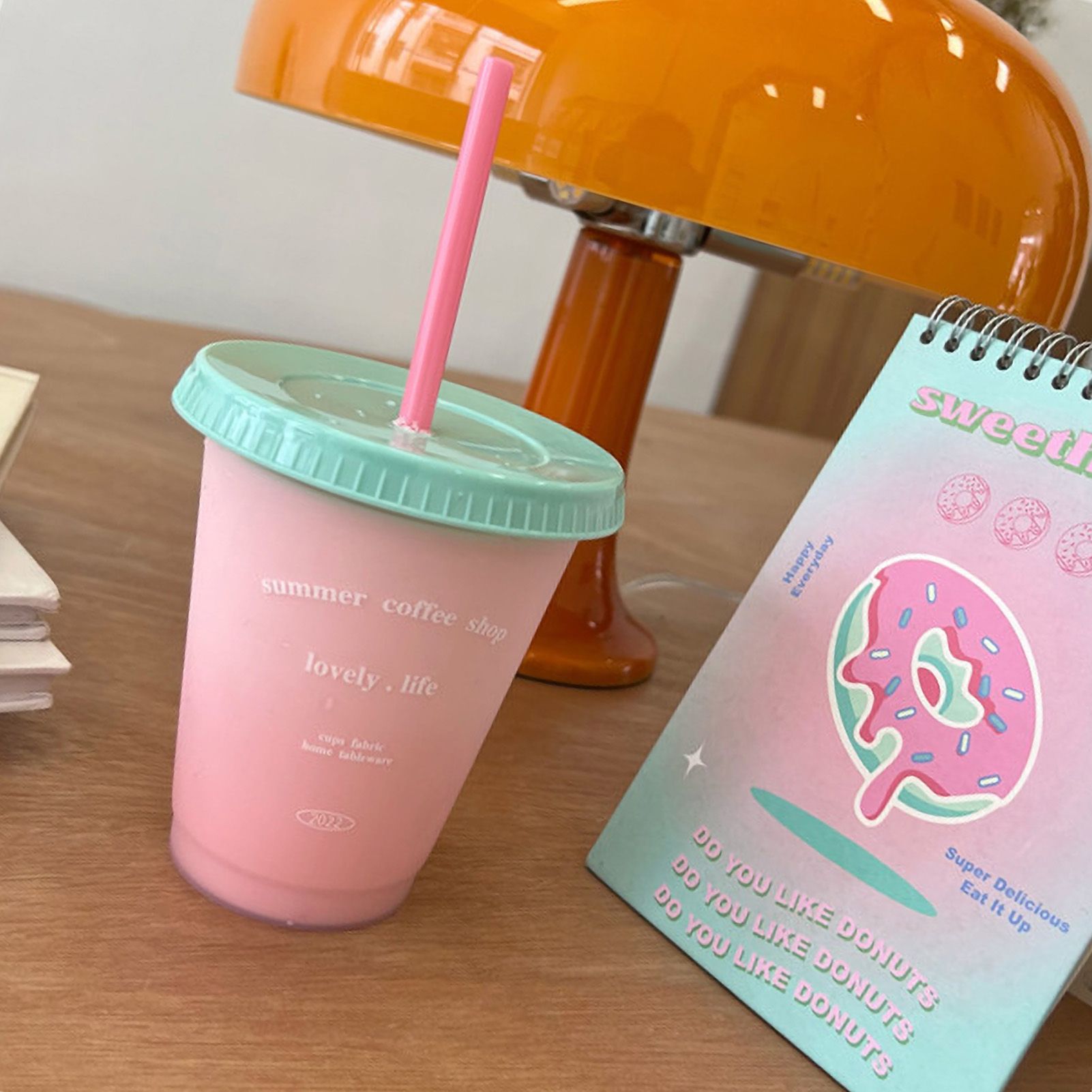 Plastic Coffee Cup Large Capacity Cute Water Cup With Straw Lid for Summer view 5