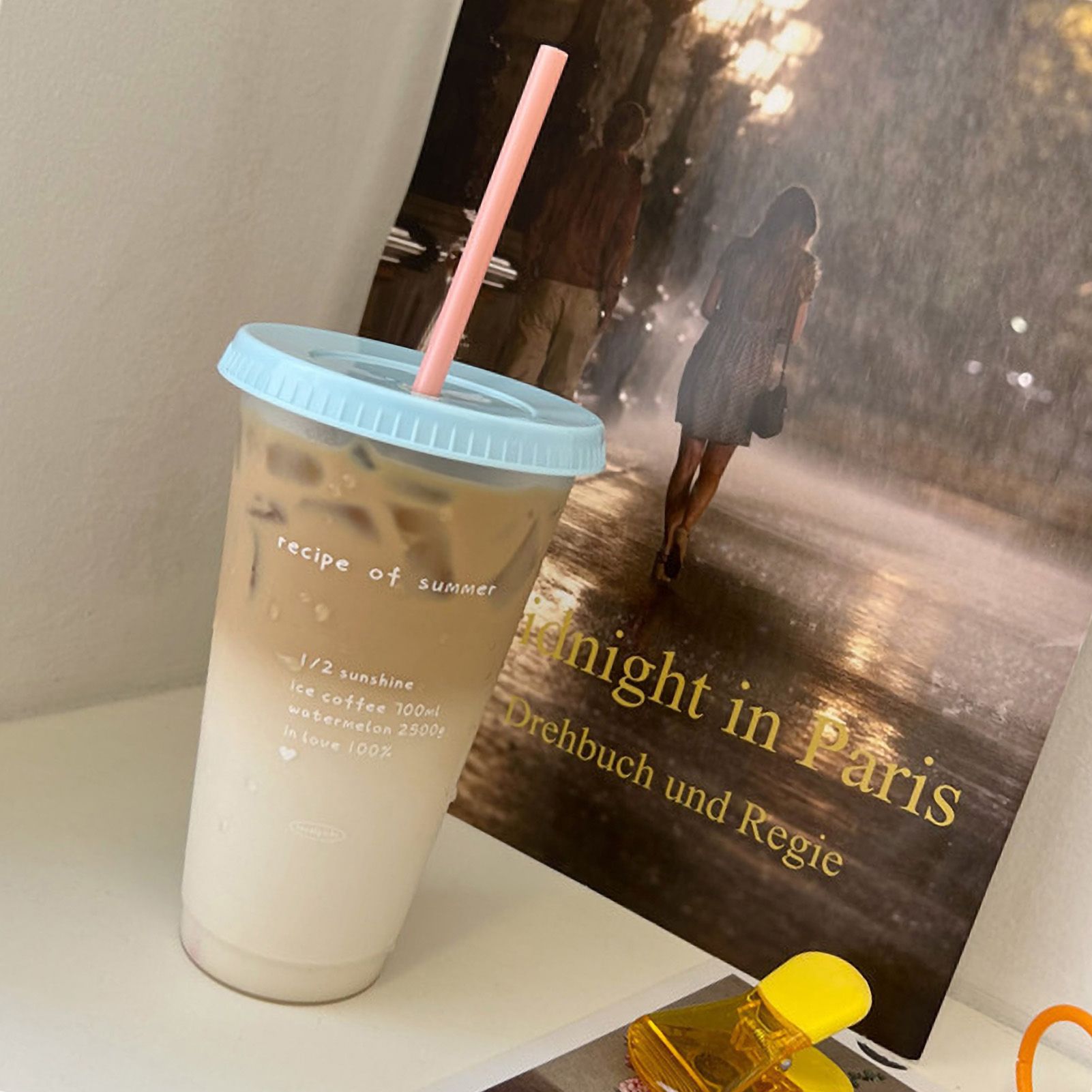 Plastic Coffee Cup Large Capacity Cute Water Cup With Straw Lid for Summer view 3