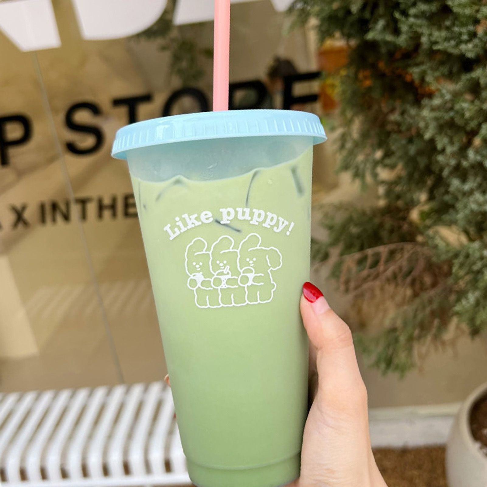 Plastic Coffee Cup Large Capacity Cute Water Cup With Straw Lid for Summer view 3