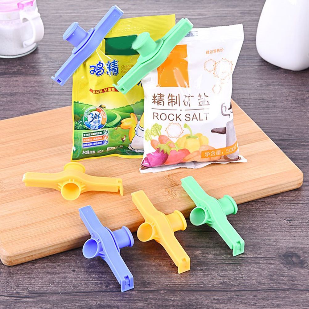 Random Food Bag Sealing Clips Striping with Discharge Nozzle Sealing Clamps view 7
