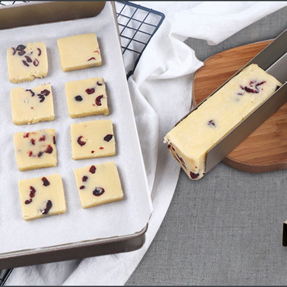 Nonstick Cake Mold Biscuit Cake Bread Mold Carbon Steel U Shaped Cranberry view 4