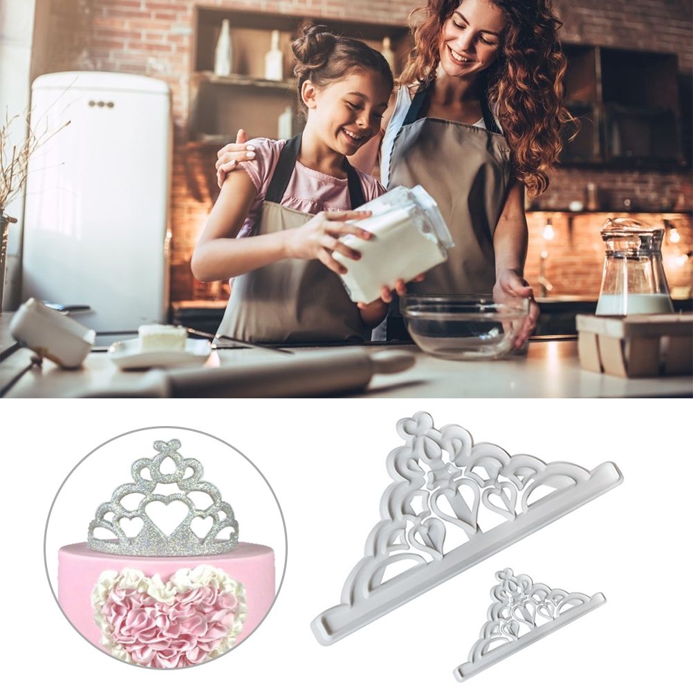 2PCS Crown Biscuit Cutter Set Crown Shape Cupcake Decorating Gumpaste Mould view 3