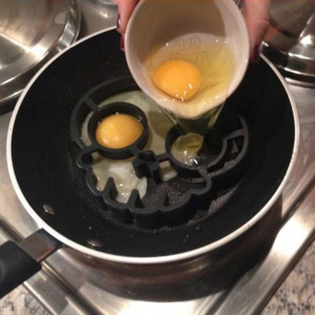 Funny Skeleton Head Fried Egg Mold Silicone Non Stick Egg Shaper Ring Creative view 11