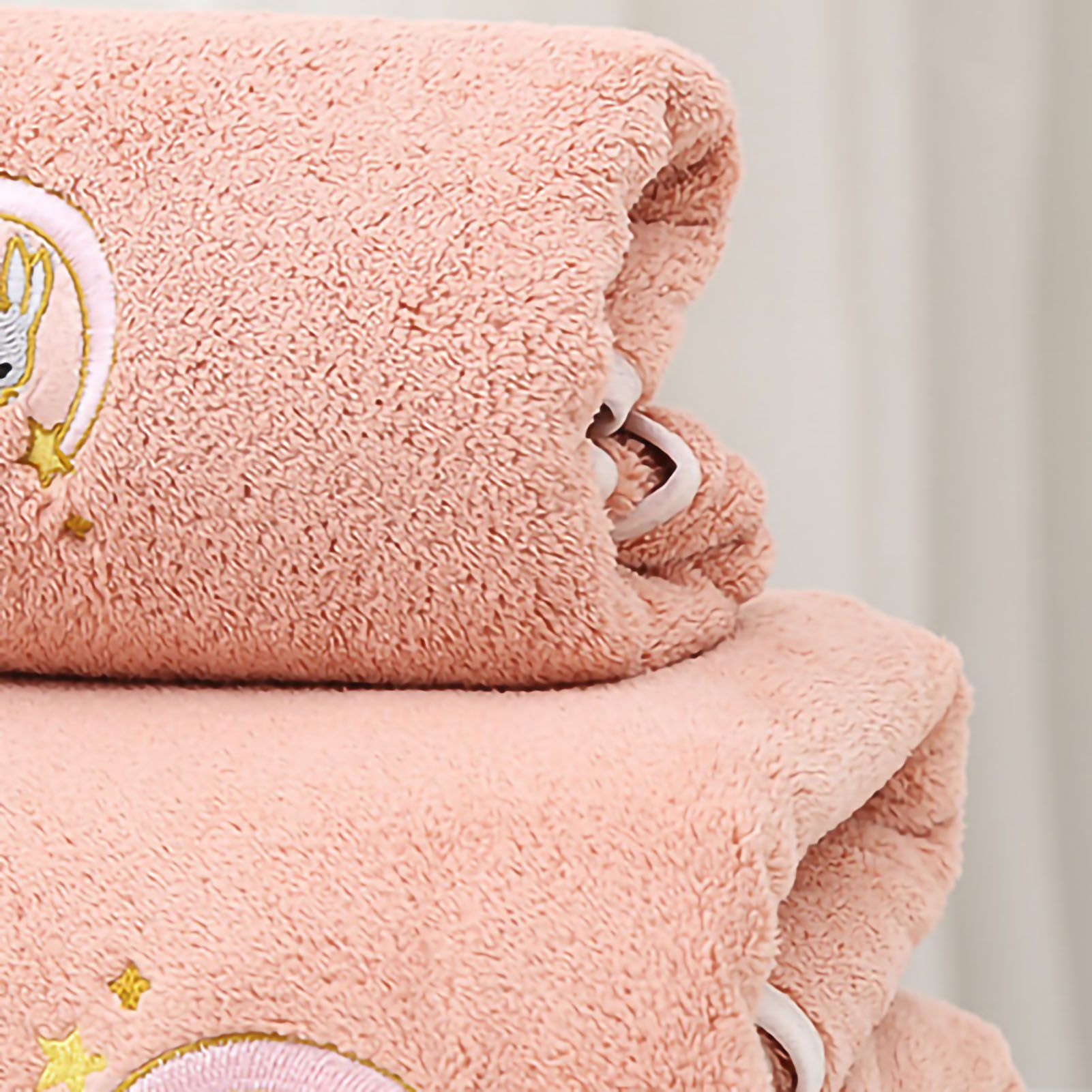Bath Towel Coral Fleece Water Absorption Soft Thicken Shower Towel for Home view 4