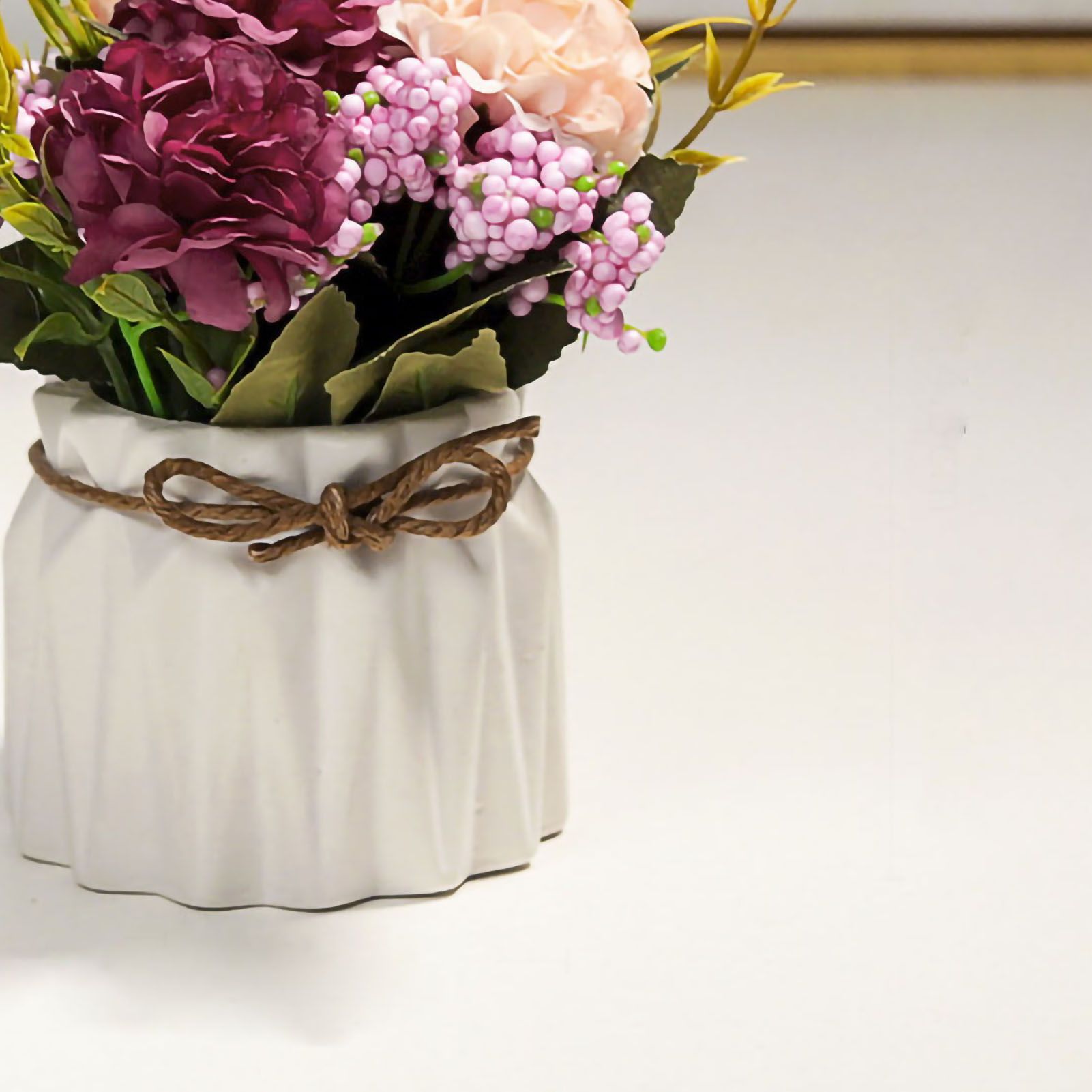 Artificial Fake Potted Flowers Bouquet Hydrangea with Vase for Dining Table view 3