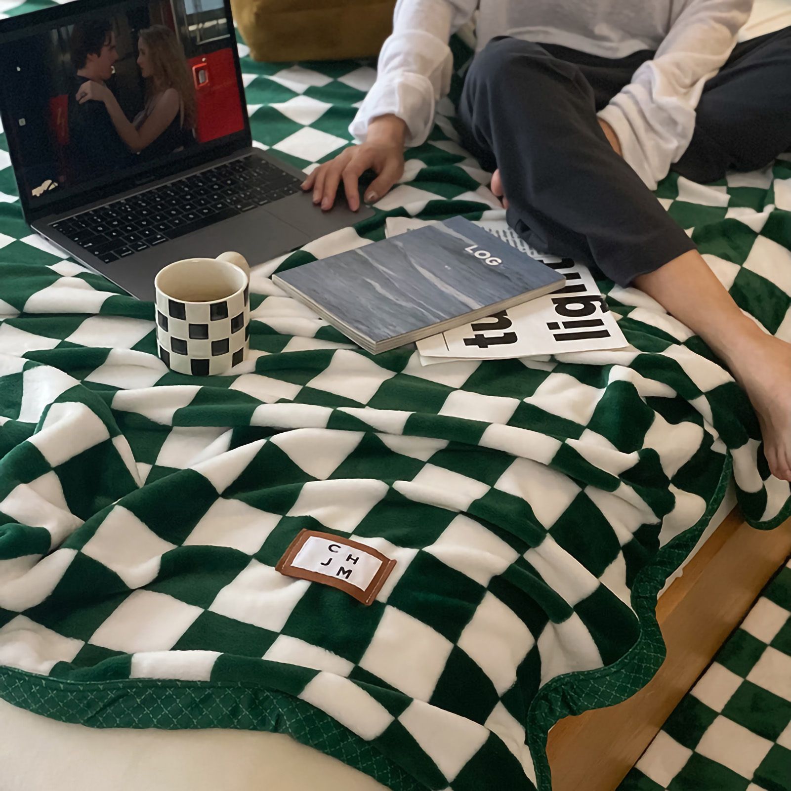 Simple Vintage Checkerboard Blanket Autumn Winter Warm Nap Throw Blanket