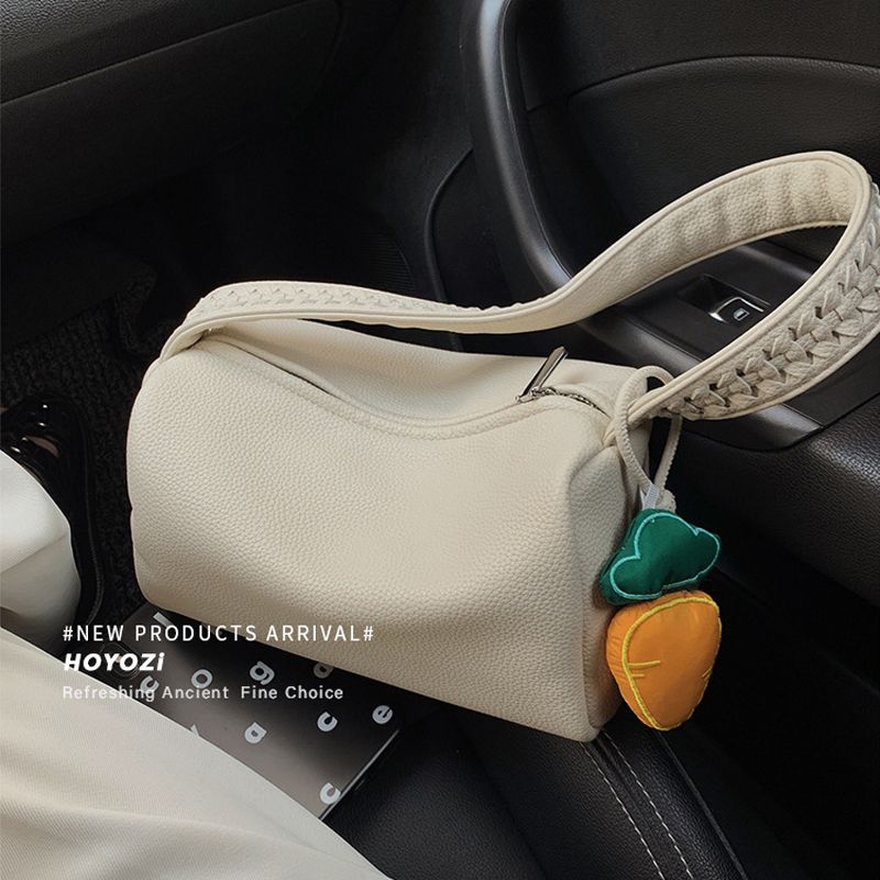 Woman Handbag with Pendant Fashionable Lovely Appearance Bright Pure Color PU view 2