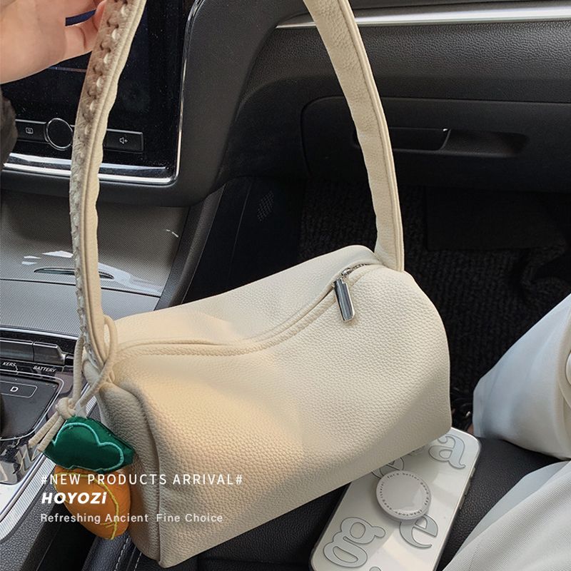 Woman Handbag with Pendant Fashionable Lovely Appearance Bright Pure Color PU view 6
