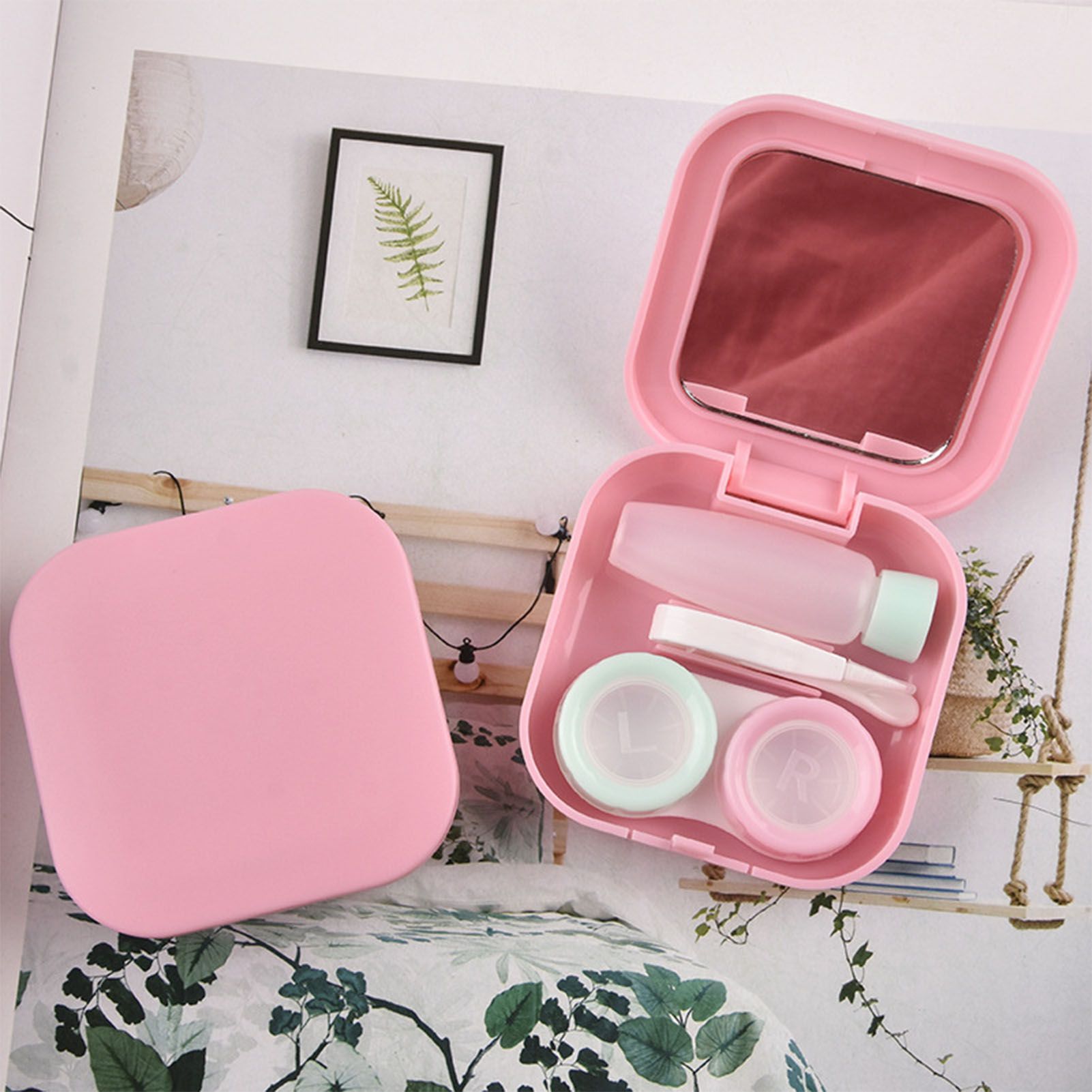 Contact Lens Box Plastic Leakage Proof Dustproof Portable Square Contact Lens view 6