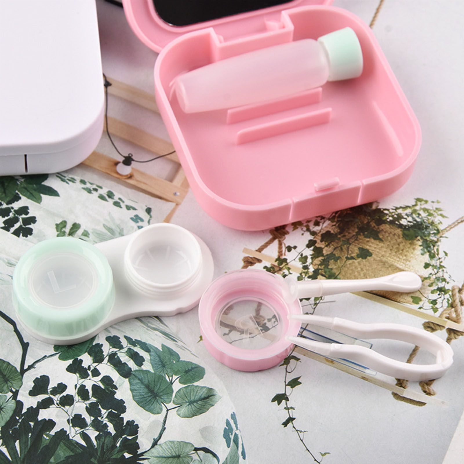 Contact Lens Box Plastic Leakage Proof Dustproof Portable Square Contact Lens view 10