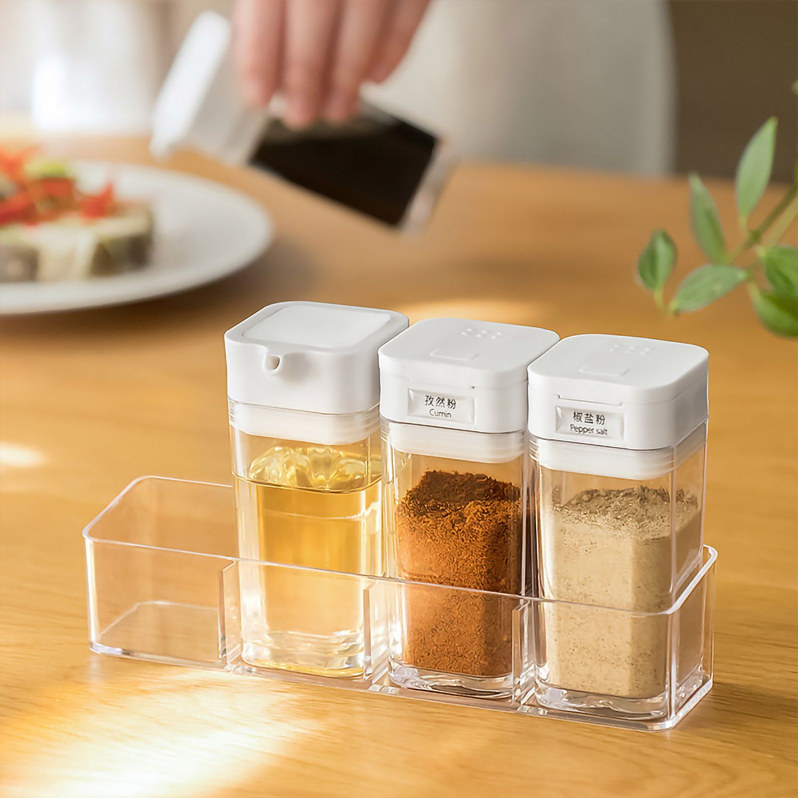 Seasoning Container Compact Portable Transparent Condiment Bottle for Kitchen view 4