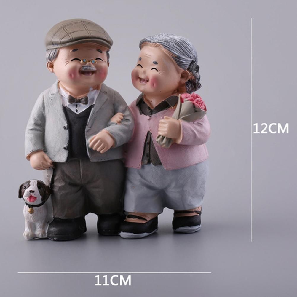 Elderly Couple Resin Statue Romantic Elderly Craft Adornment Home Decor Happy view 8