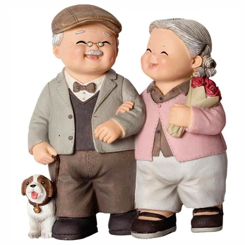 Elderly Couple Resin Statue Romantic Elderly Craft Adornment Home Decor Happy view 9