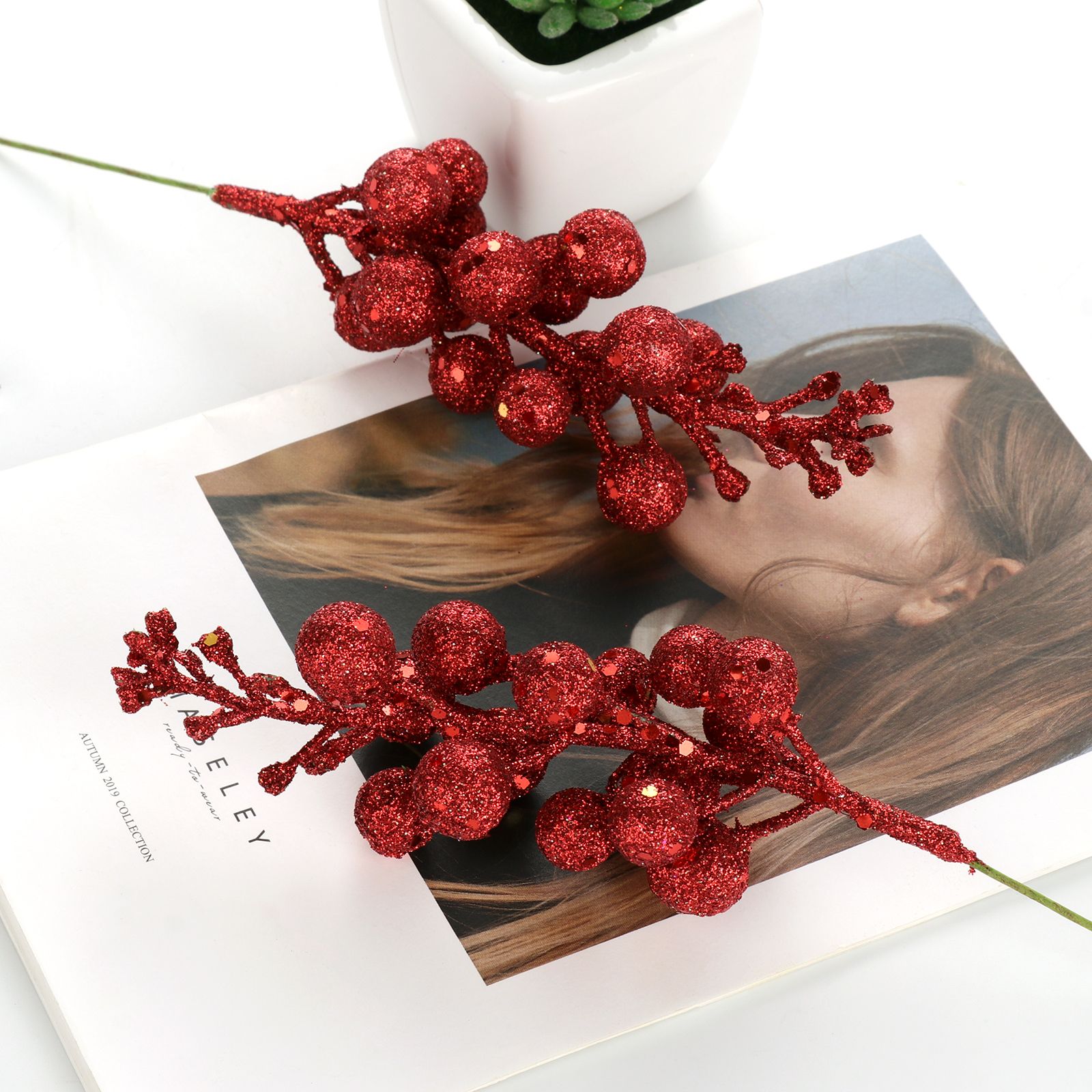 30Pcs Xmas Tree Decoration Berries Shining Sequined Simulated Wreath Rattan view 4