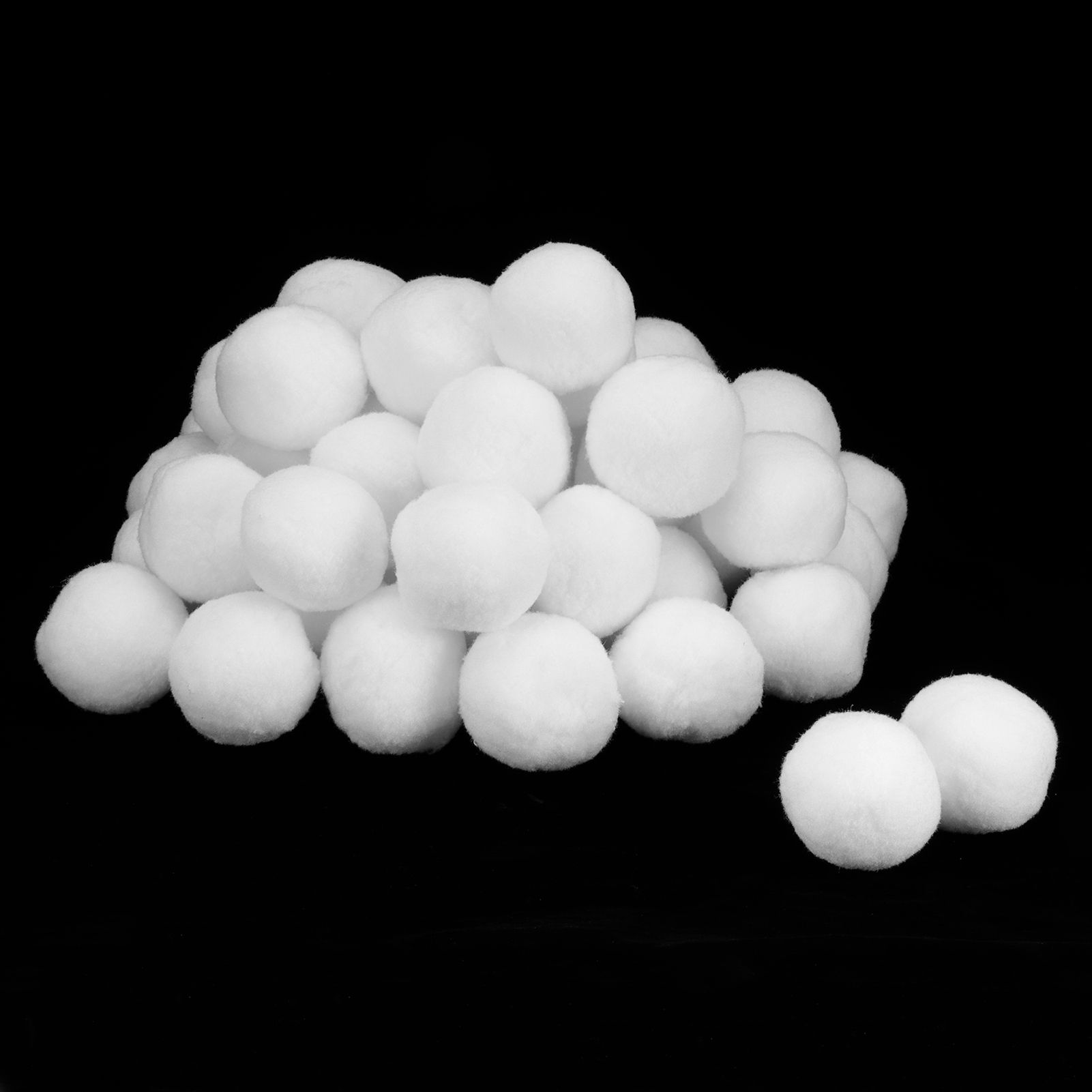 50Pcs 7cm Imitation Snow Ball Christmas Fake Balls Toys Indoor Game Props view 11