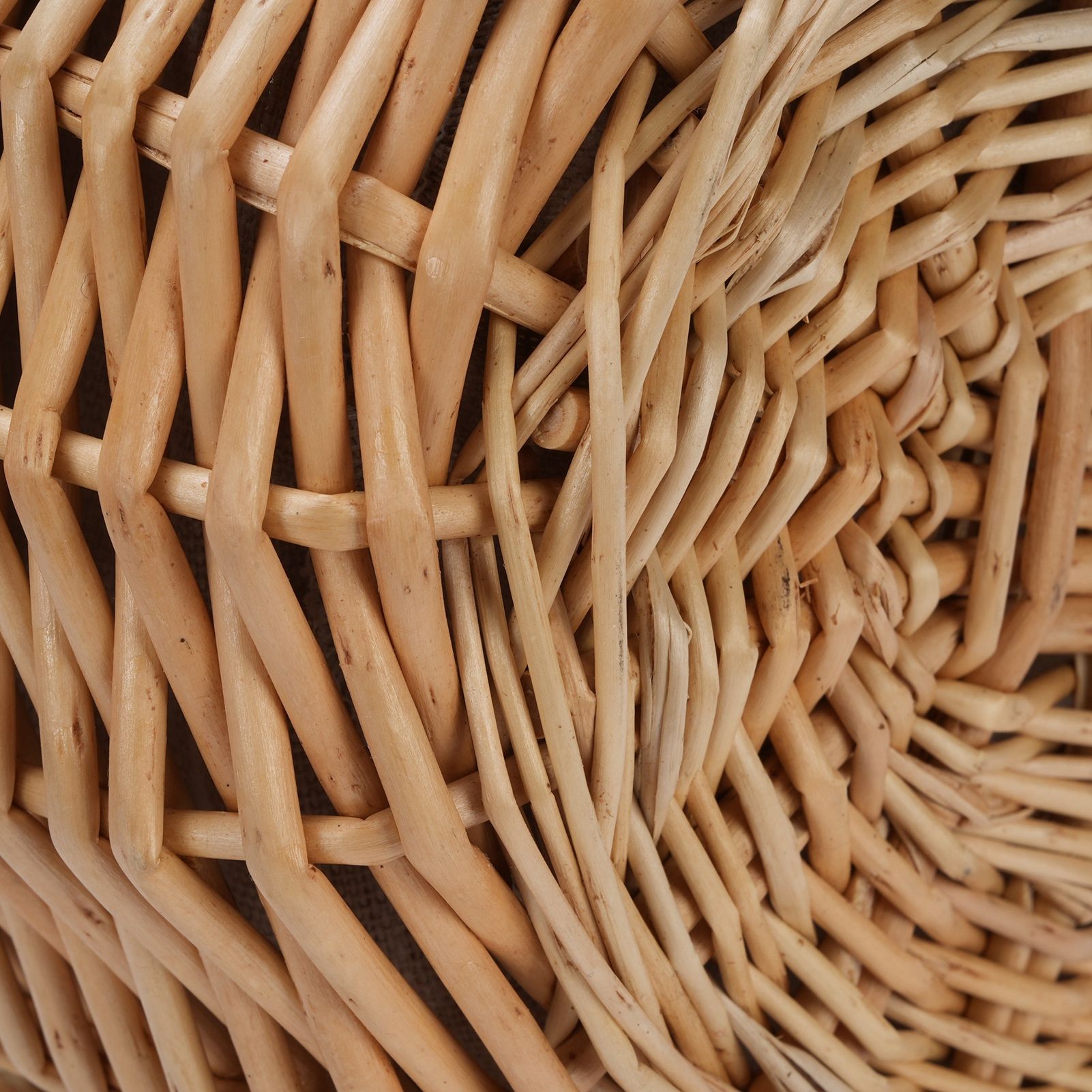 Wicker Picnic Basket with Removable Liner Empty Picnic Hamper Basket with Lid view 2