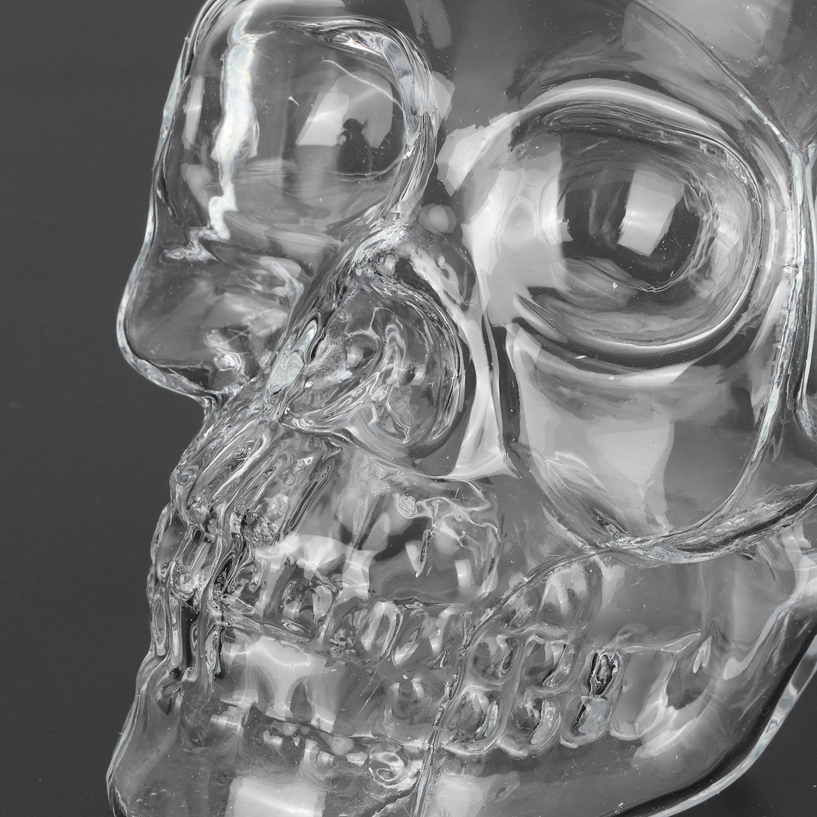 Skull Shape Glass Wine Bottle Transparent Whisky Bottle Container for Bar KTV view 12