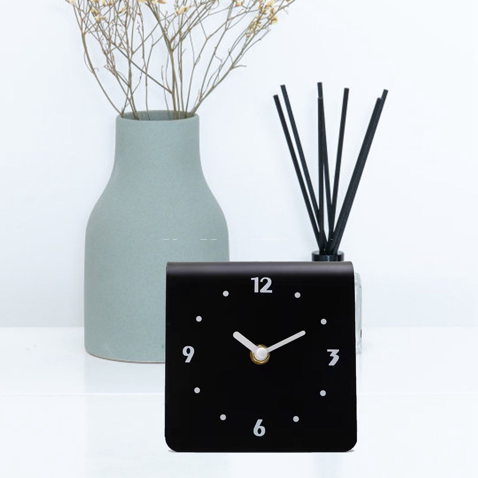Desktop Clock Simple Modern Quiet Movement Metal Desk Clock Ornament for view 8